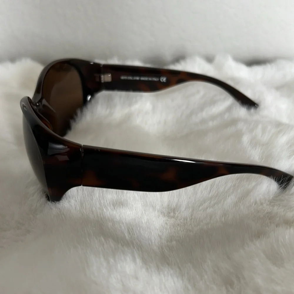 Women’s Kardashian Khaos Sunglasses - Picture 3 of 4